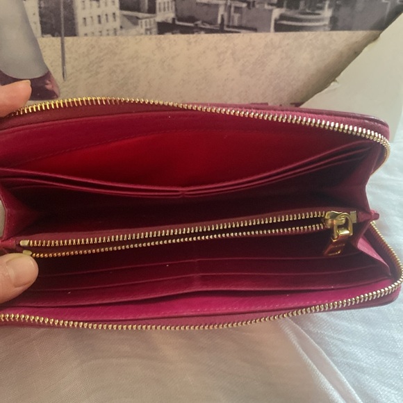 Miu Miu Long Pink leather wallet with bow lambskin - Picture 9 of 12